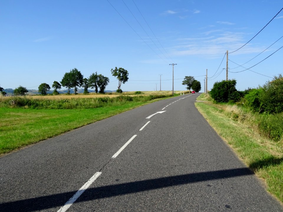 Faux-plat montant, avant d'arriver à Saint-Symphorien-sur-… 