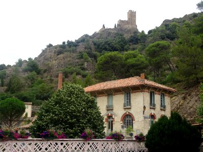 Château de Lastours sur un éperon calcaire du Cambrien, La… 