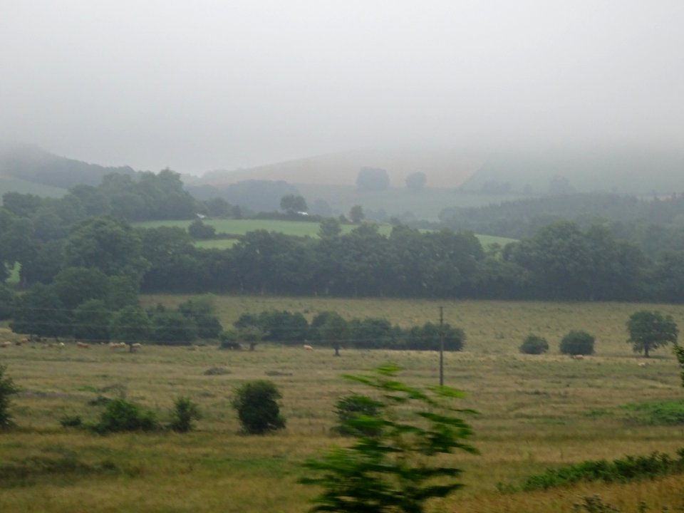 Pluie et vent sur la route entre Lacaune et Nages, Tarn 