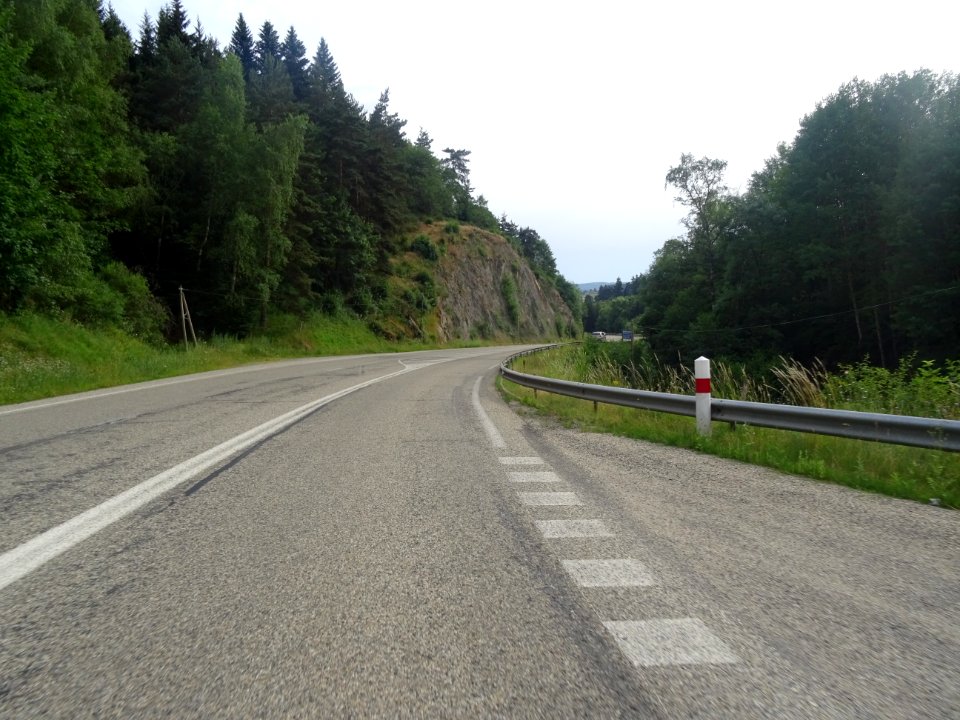 La grande descente entre Pradelles et Langogne, entre Ardè… 