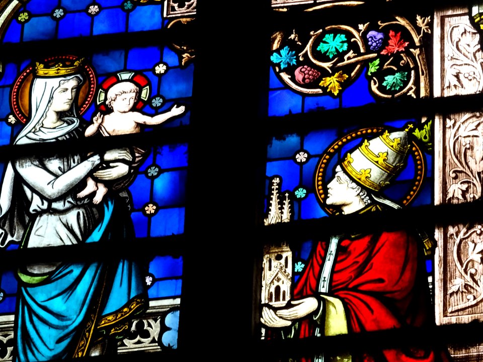 Vitraux, cathédrale Notre-Dame-et-Saint-Privat, Mende, Loz… 