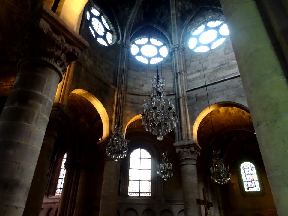 Intérieur, collégiale Notre-Dame de Poissy, Poissy, Yvelin… 