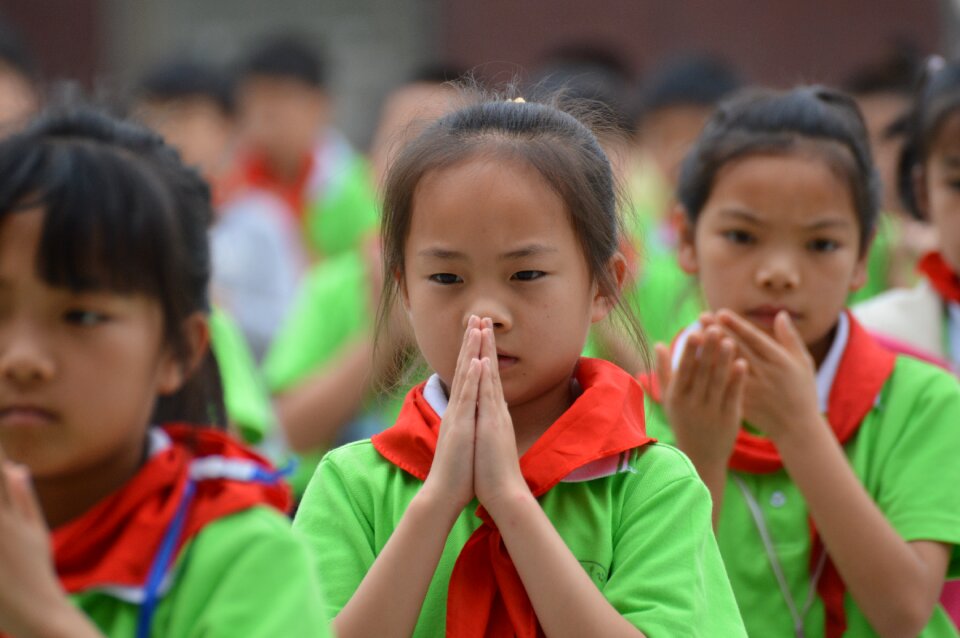 A grateful heart pupils red scarf