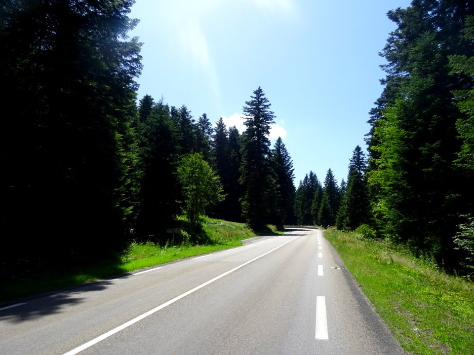 La montée au Col de la République s'adoucit sur les dernie… 