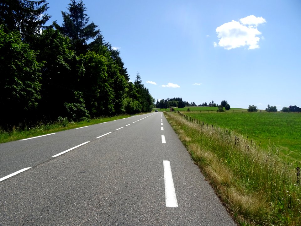 La montée au Col de la République s'adoucit sur les dernie… 