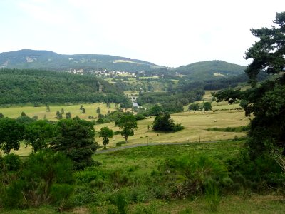 Paysage de l'Ardèche entre Le Lac d'Issarlès et Lachapelle… 