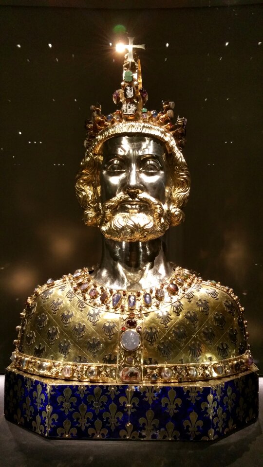 Charlemagne gold gold mask