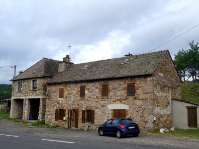 La Baraque, entre Aygas et les Salces, sur la N88 avant le… 