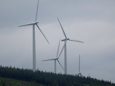 Eoliennes, dans le parc éolien de Haut Cabardès, Aude 