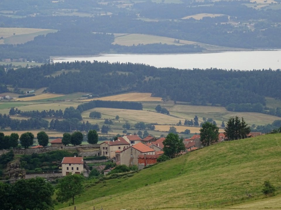Pradelles, Ardèche et le lac de Naussac, Lozère 