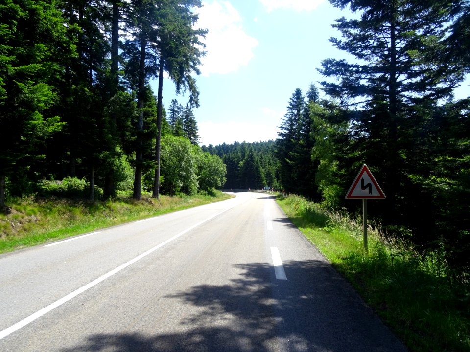 La montée au Col de la République s'adoucit sur les dernie… 