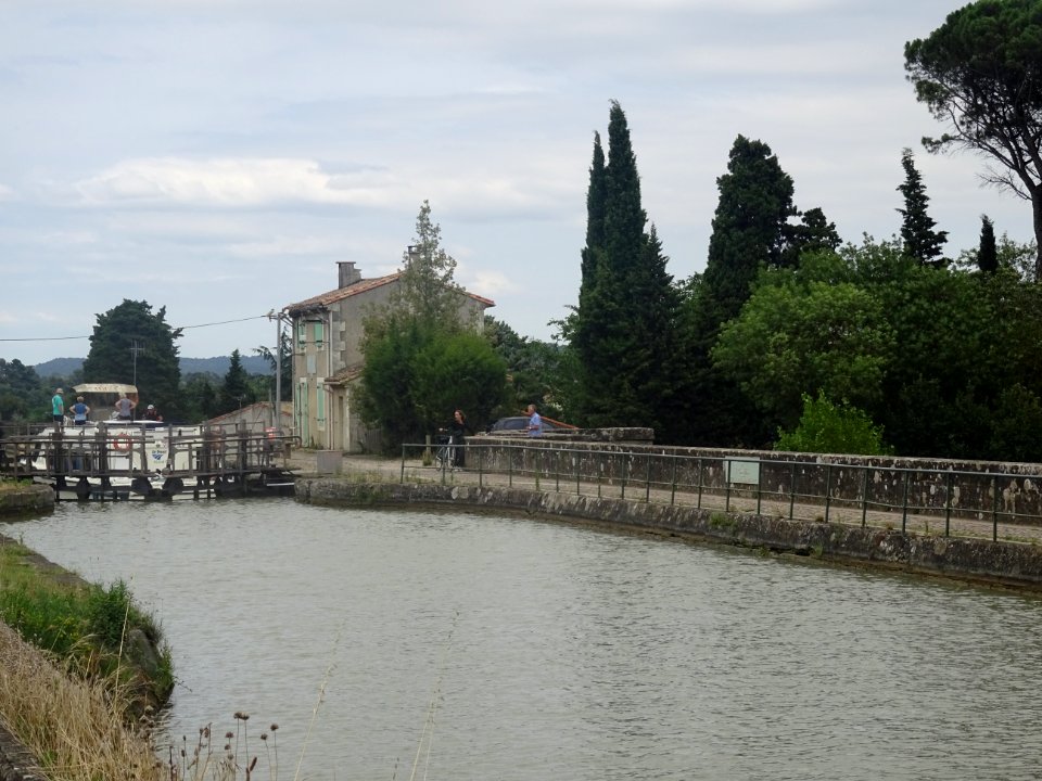 Une écluse sur le Canal du Midi, à Carcassonne, Aude 