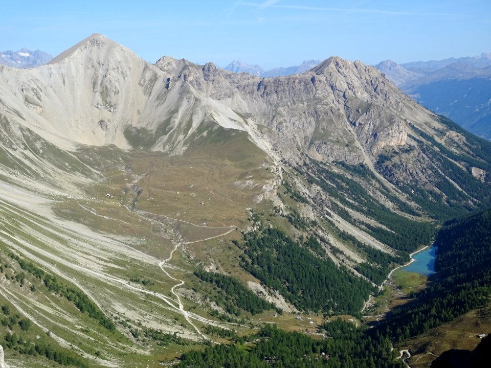 Le Pic de Peyre-Eyraute, le vallon de l'Orcière et le lac … 