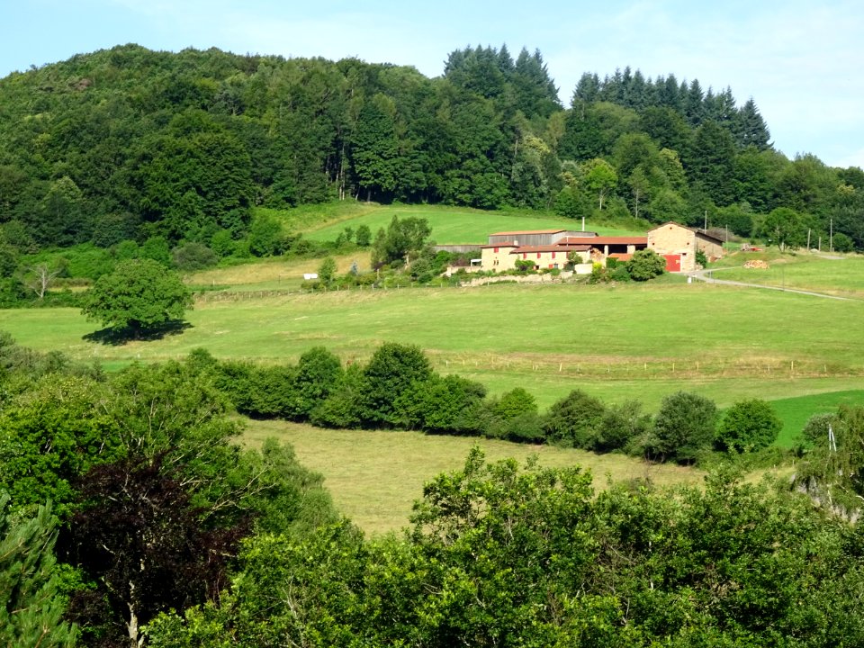 Une ferme entre Yzeron et Duerne, Monts du Lyonnais, Rhône… 