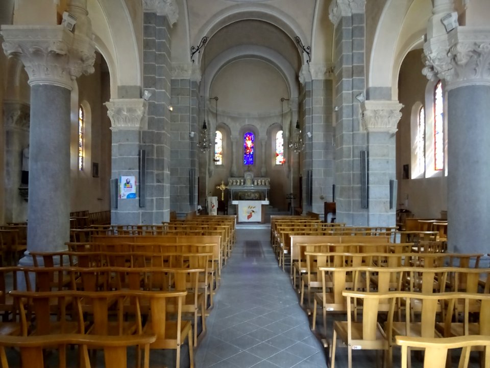 Nef de l'église St-Régis, St-Régis-du-Coin, Loire 