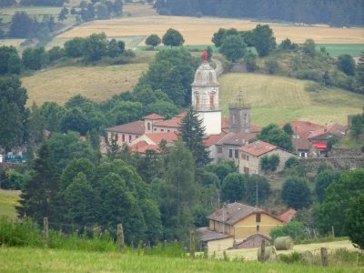 Chapelle Notre-Dame à la vierge rouge, Pradelles, Ardèche 