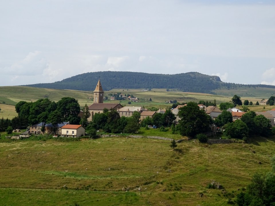 Eglise et village, Le Béage, Ardèche 