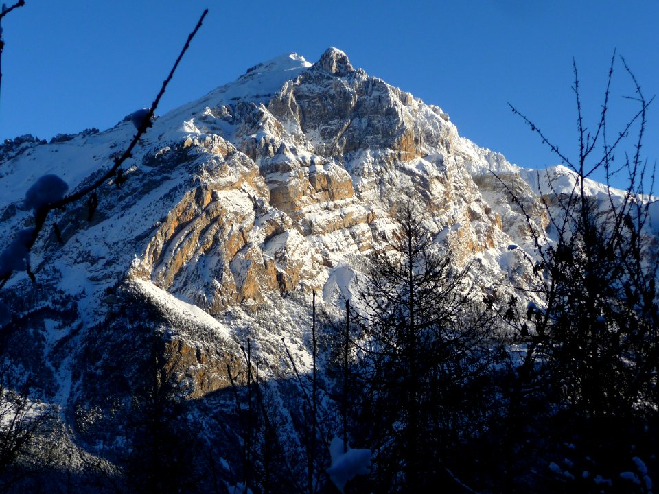 Le Montbrison tout poudré de neige 