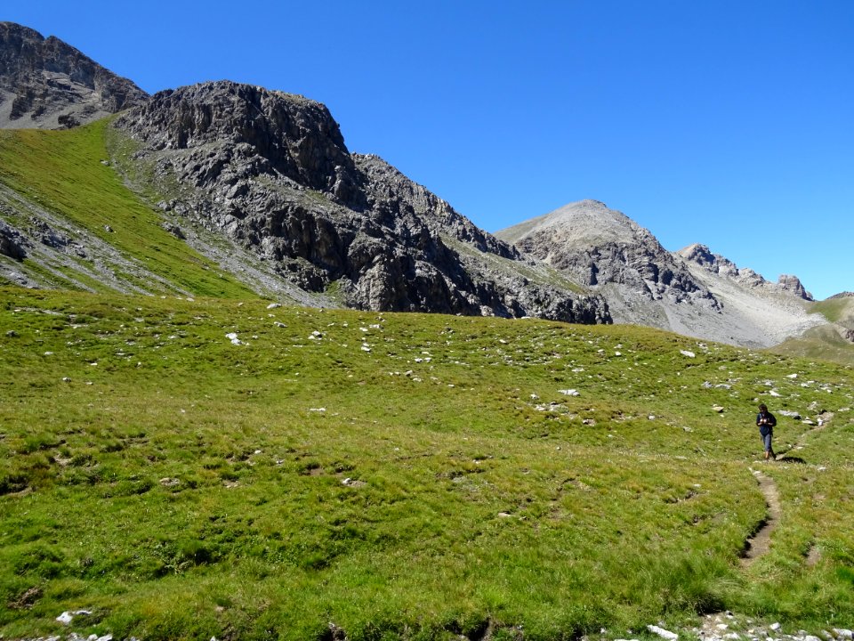 Traversée légèrement montante entre le lac de l'Etoile et … 