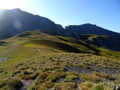 Sur la crête Lacs Marion 2520 m , vue à droite, au sud, … 