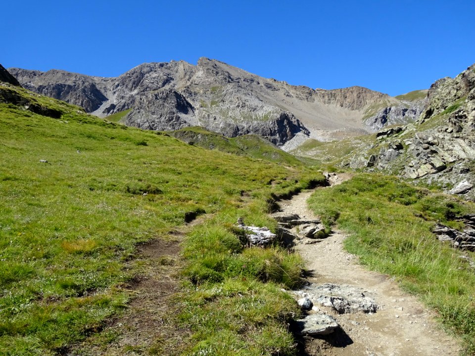 En face, la pointe penchée, c'est la Turge de Suffie 