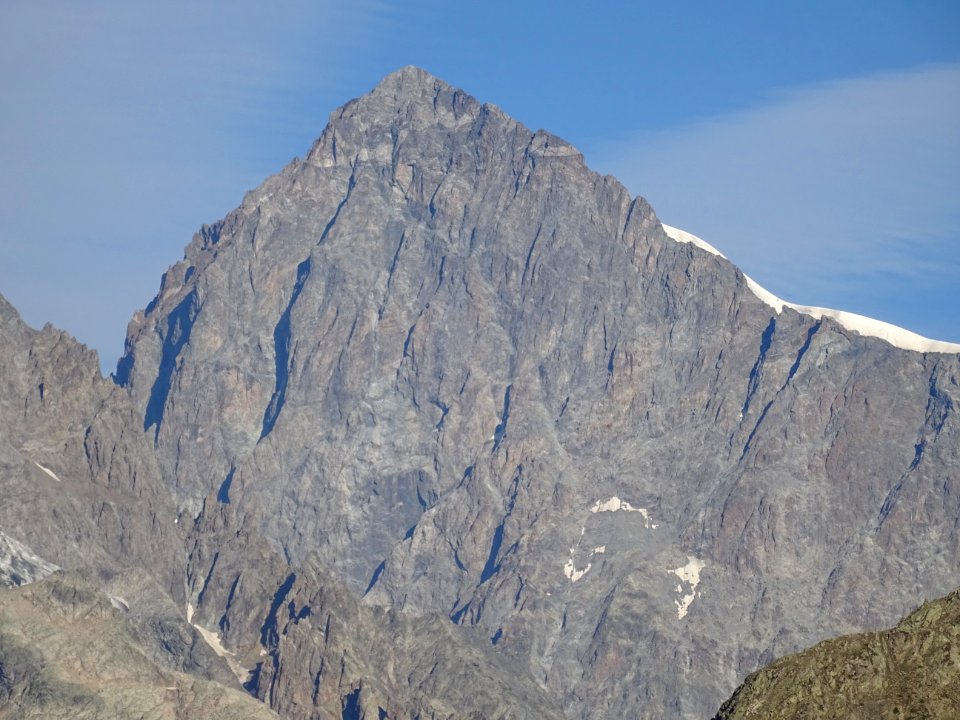 La face sud de la Barre des Ecrins 