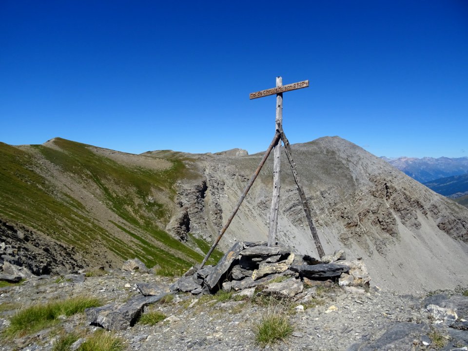 Croix au Col de Chaude Maison (2825m) 