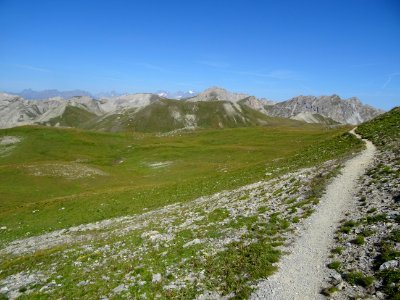 En se retournant sur le sentier depuis le col du Néal qui … 