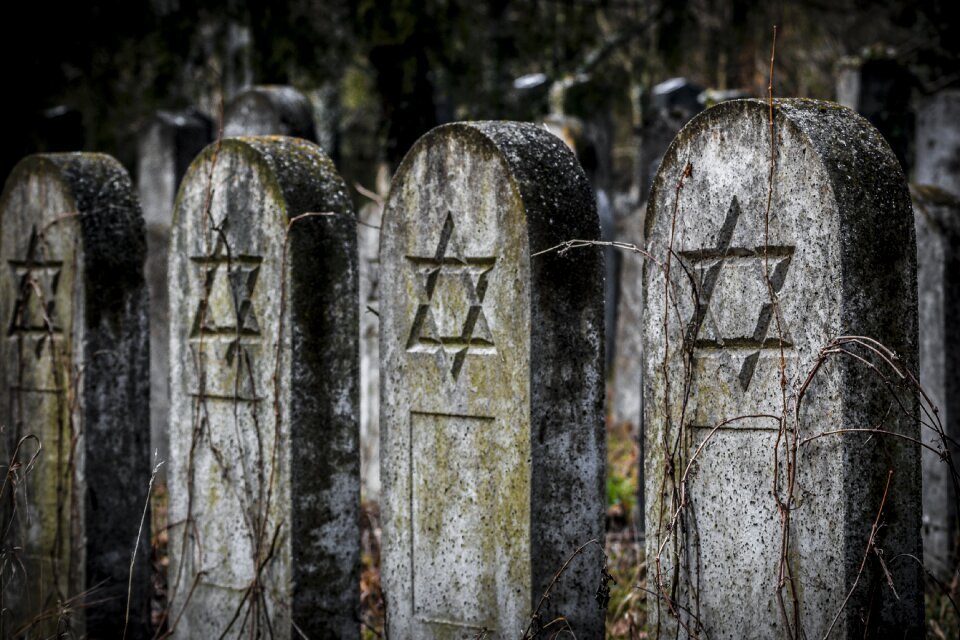 Cemetery tomb graves