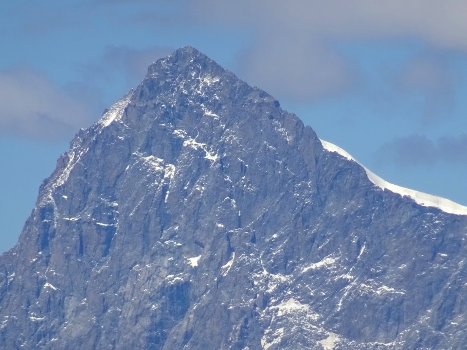 La face sud de la Barre des Ecrins 