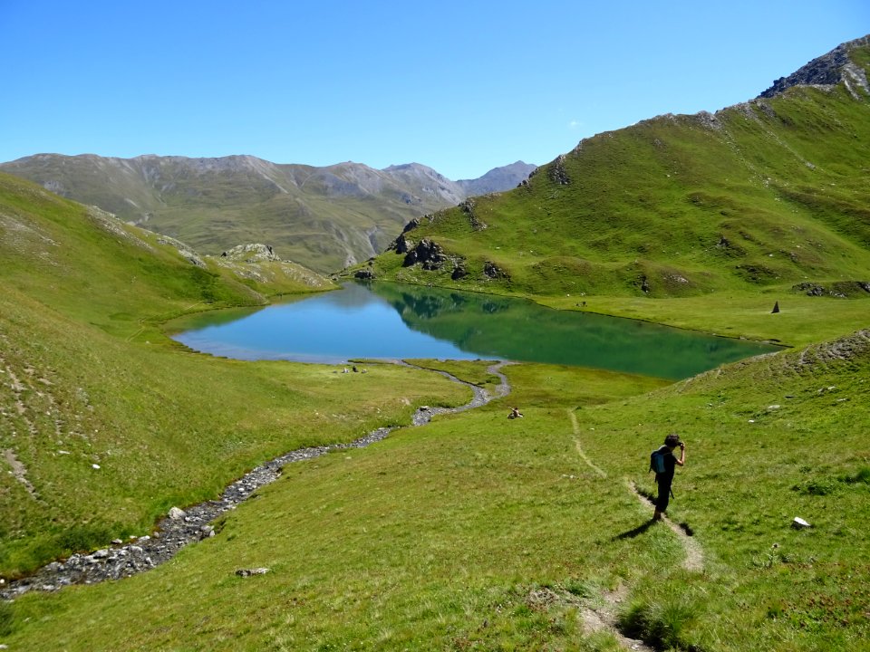 En se retournant dans la montée, Lac des Cordes 