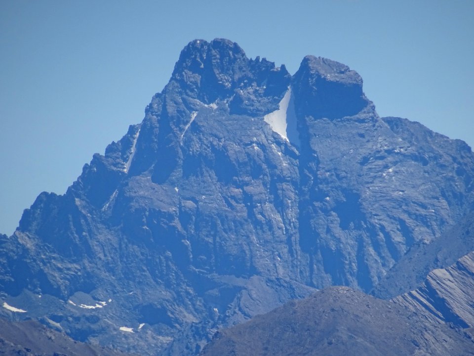 Au zoom, le Monte Viso, en Italie 