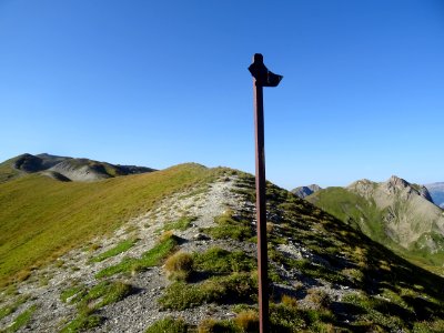 Poteau sur la crête des Terres Blanches, non loin du Col d… 