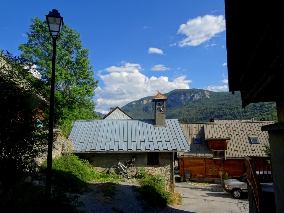La petite chapelle Sainte Lucie, hameau du Petit Parcher, … 