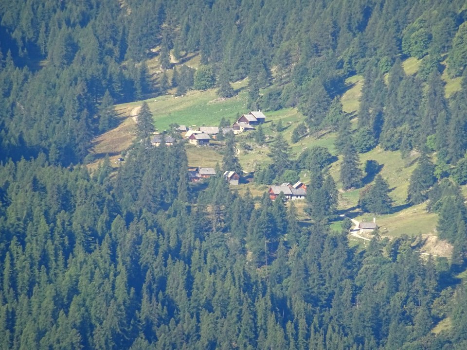 La chapelle Notre-Dame et le hameau de Narreyroux 
