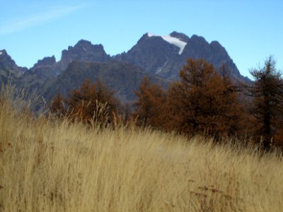 Le Pic sans Nom et le Mont Pelvoux 