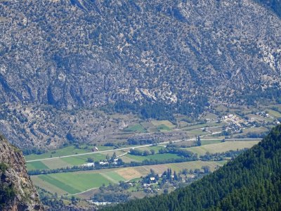 Plaine de la Durance, le moulin Raymond, tout à droite, dé… 