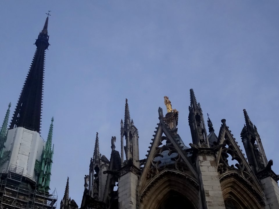 Vierge dorée, réalisée en 1541 par Nicolas Quesnel, au som… 