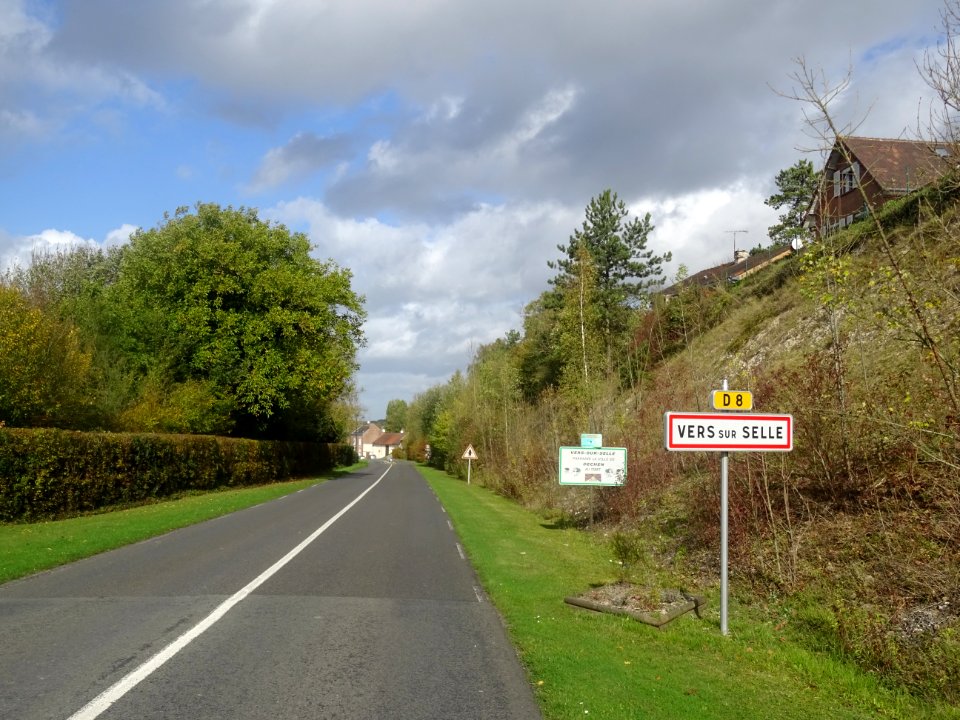 Entrée de Vers sur Selle, Somme 