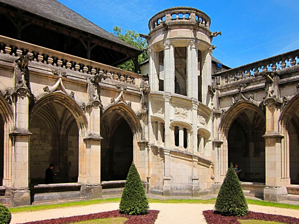 Staircase balcony renaissance