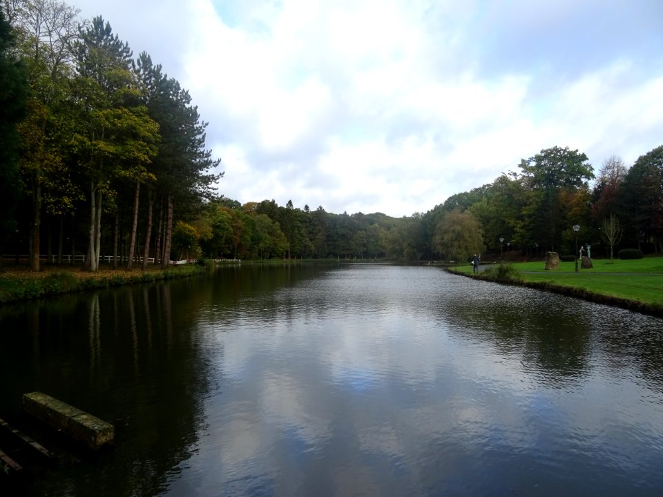 Etangs de l'Andelle, un pêcheur, Forge-les-Eaux, Seine-Mar… 