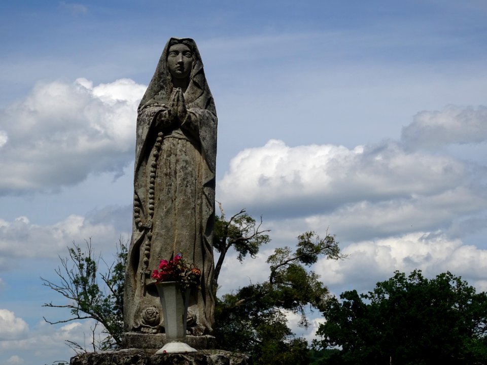 Statut de la Vierge Marie, Montmort-Lucy, Marne 