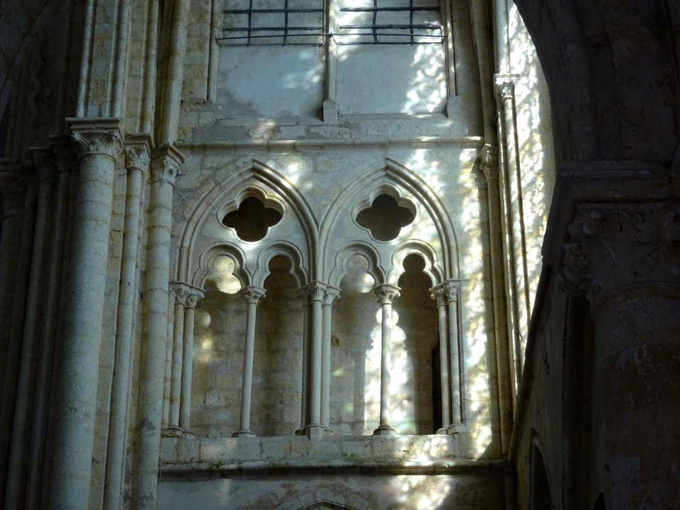 Jeu de lumière ... , collégiale Saint-Quiriace, Provins, S… 