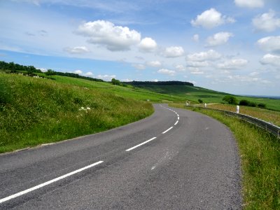 A travers les vignes, montée de Vertus vers le Grand Mont,… 