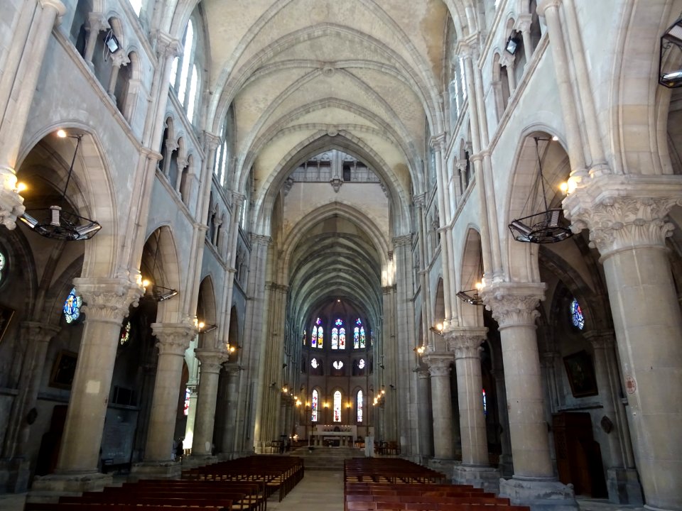 Nef, église Notre-Dame, Epernay, Marne 