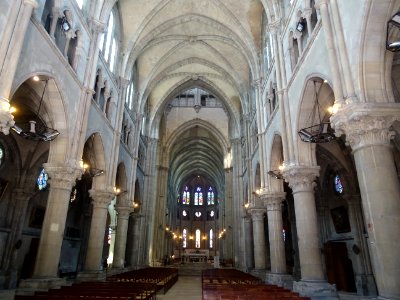 Nef, église Notre-Dame, Epernay, Marne photo