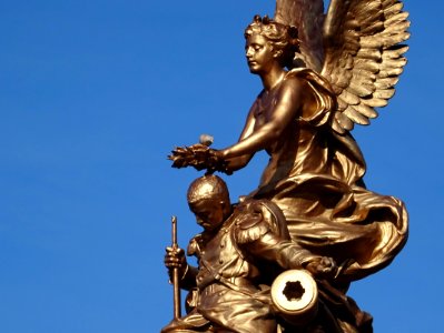 Monument aux morts de 1870, place d'Alsace-Lorraine, Sedan… 