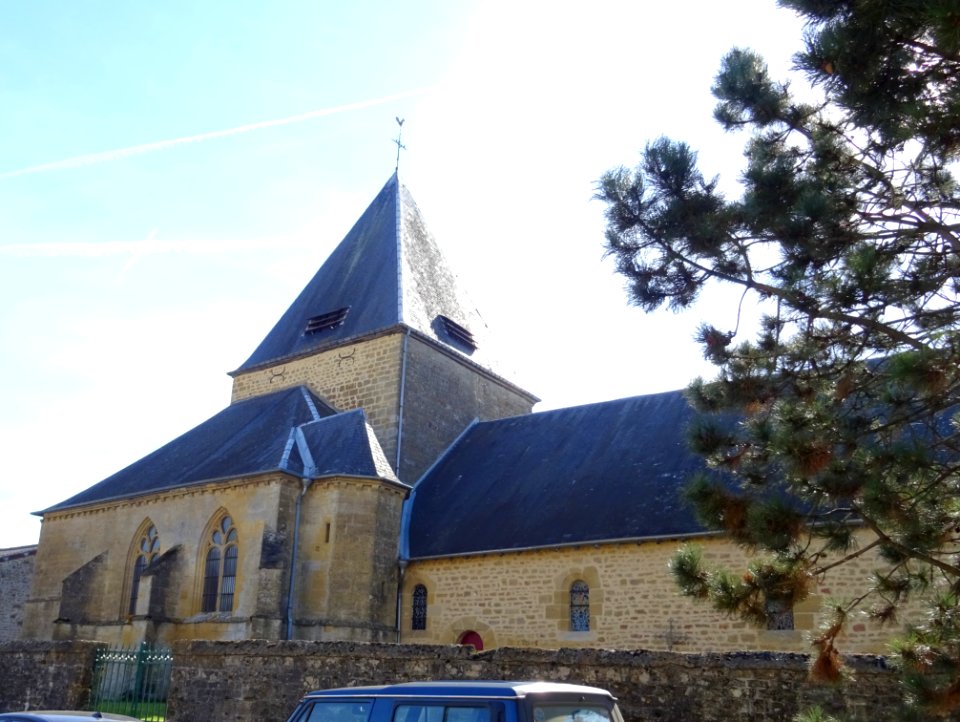 Eglise du Faubourg Sainte Geneviève, Mouzon, Ardennes 