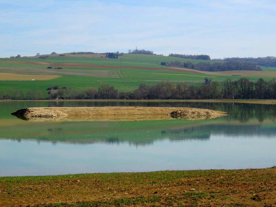 Bassin privé, près d'Autrecourt-et-Pourron, Ardennes 