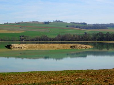 Bassin privé, près d'Autrecourt-et-Pourron, Ardennes 